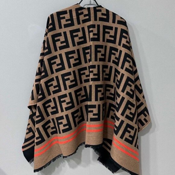 Fendi Oversized Reversible Cape - Picture 2 of 7